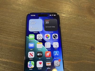 Unlocked iPhone 15 pro 512gbs