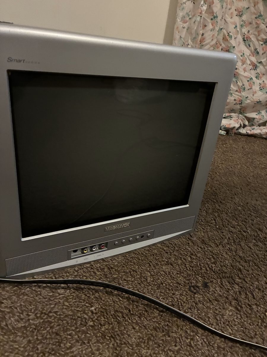Magnavox smart series 14” CRT