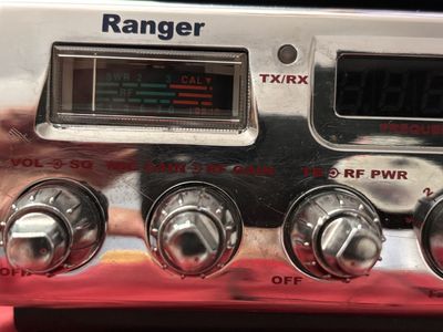 Ranger RCI-69FFB4 CB Radio - Ham/CB Radio Equipment like new with microphone