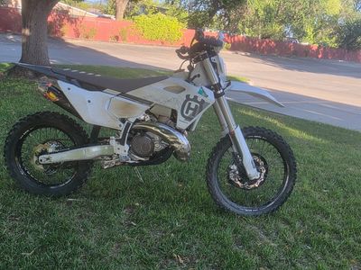 2025 Husqvarna 300 TE Pro
