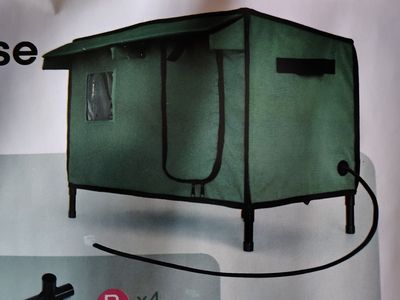 Large heated outdoor stray or Barn cat bed 26 in a