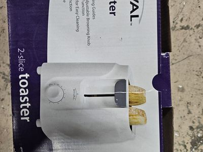 Rival 2-Slice Toaster in White with Adjustable Browning Knob