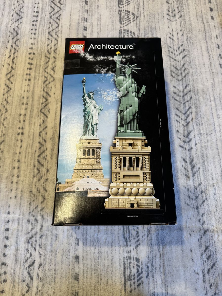 Lego Statue of Liberty 21043