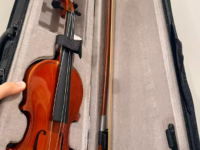 New in box Violin for Beginner