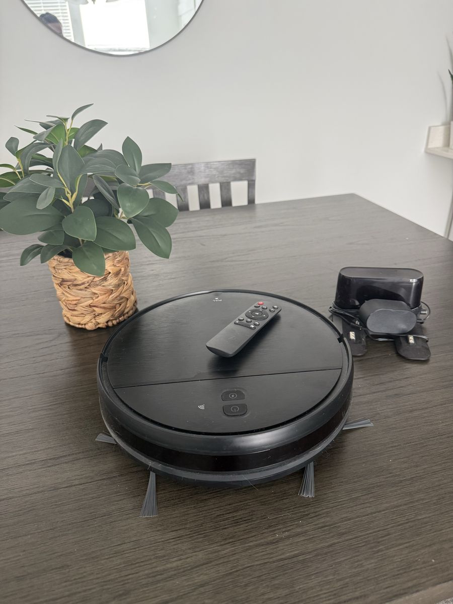 Smart Robotic Vacuum with Remote Control and Charging Base