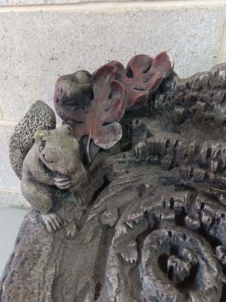 Solid Concrete Bird Bath Water Fountain Nice!