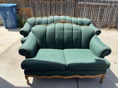 Love seat/couch set