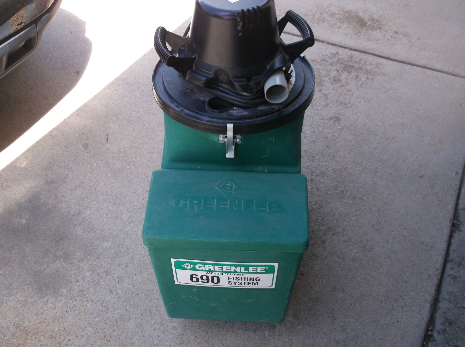 Greenlee 690 Vacuum/Blower Power Fishing System with Accessories