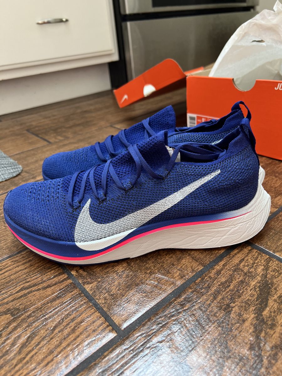 Nike Vaporfly 4% M8.5/W10 NWT