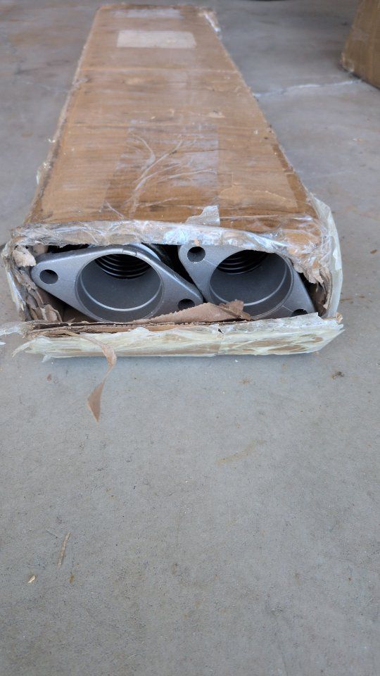 Main image 3