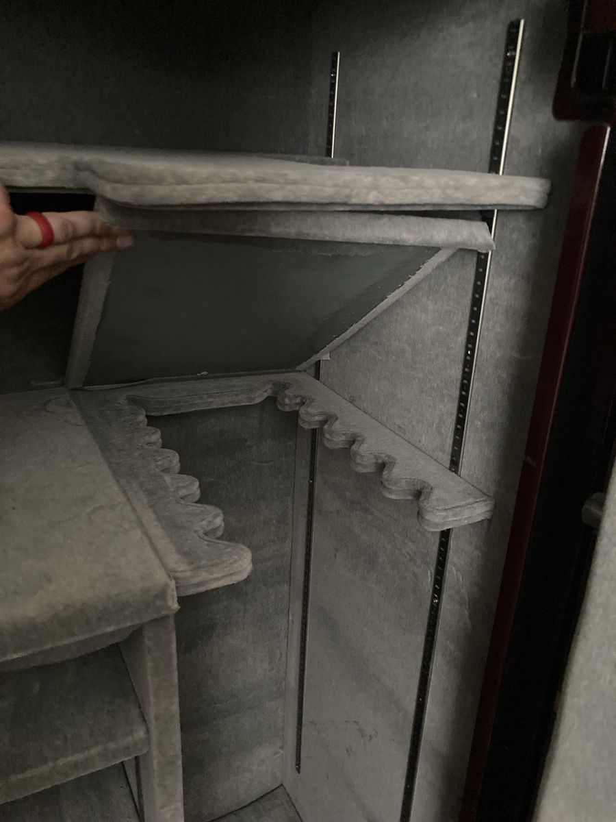 Main image 6