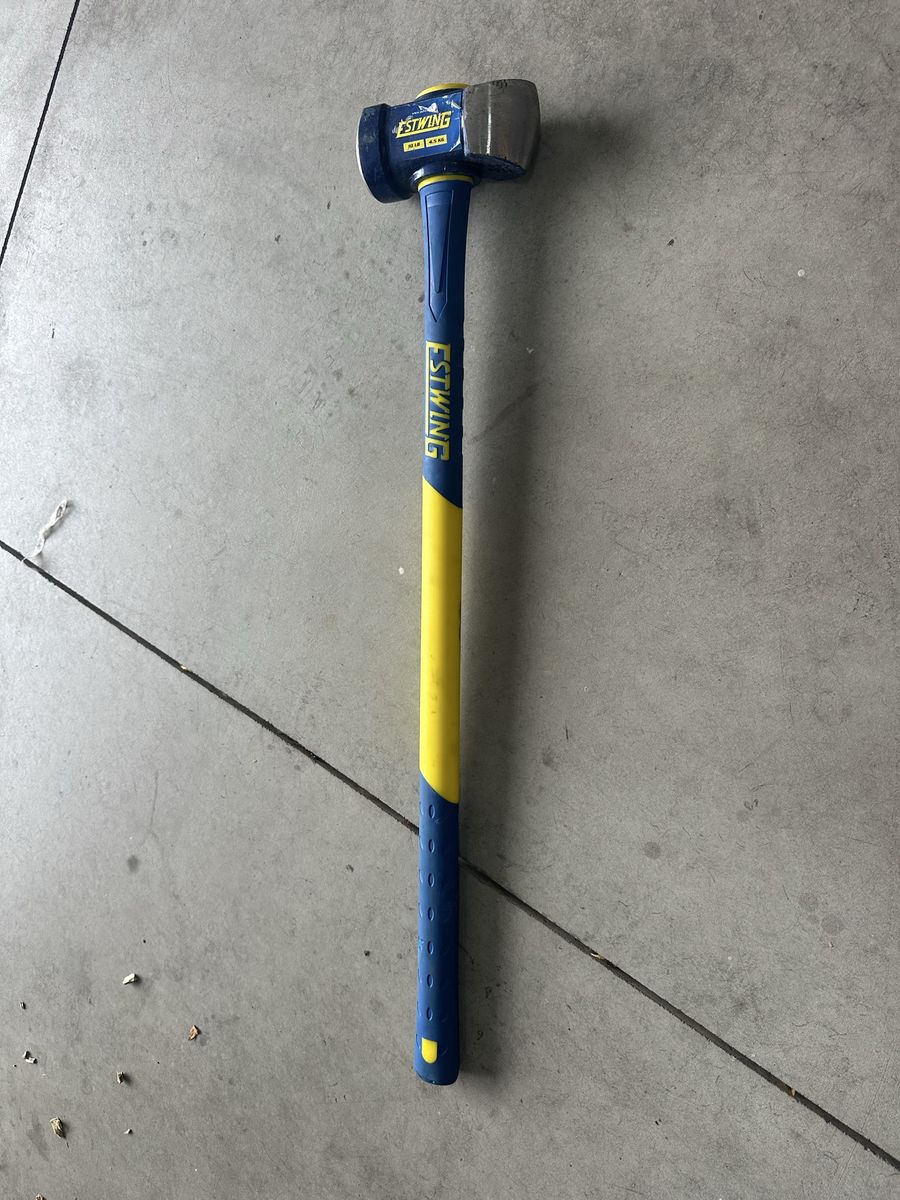 Estwing 10 lb (4.5 KG) Fiberglass Handle Demolition Hammer / Sledgehammer Axe