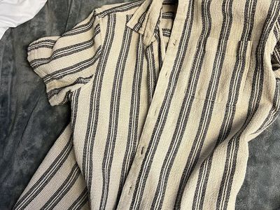 Size Medium Summer Shirt