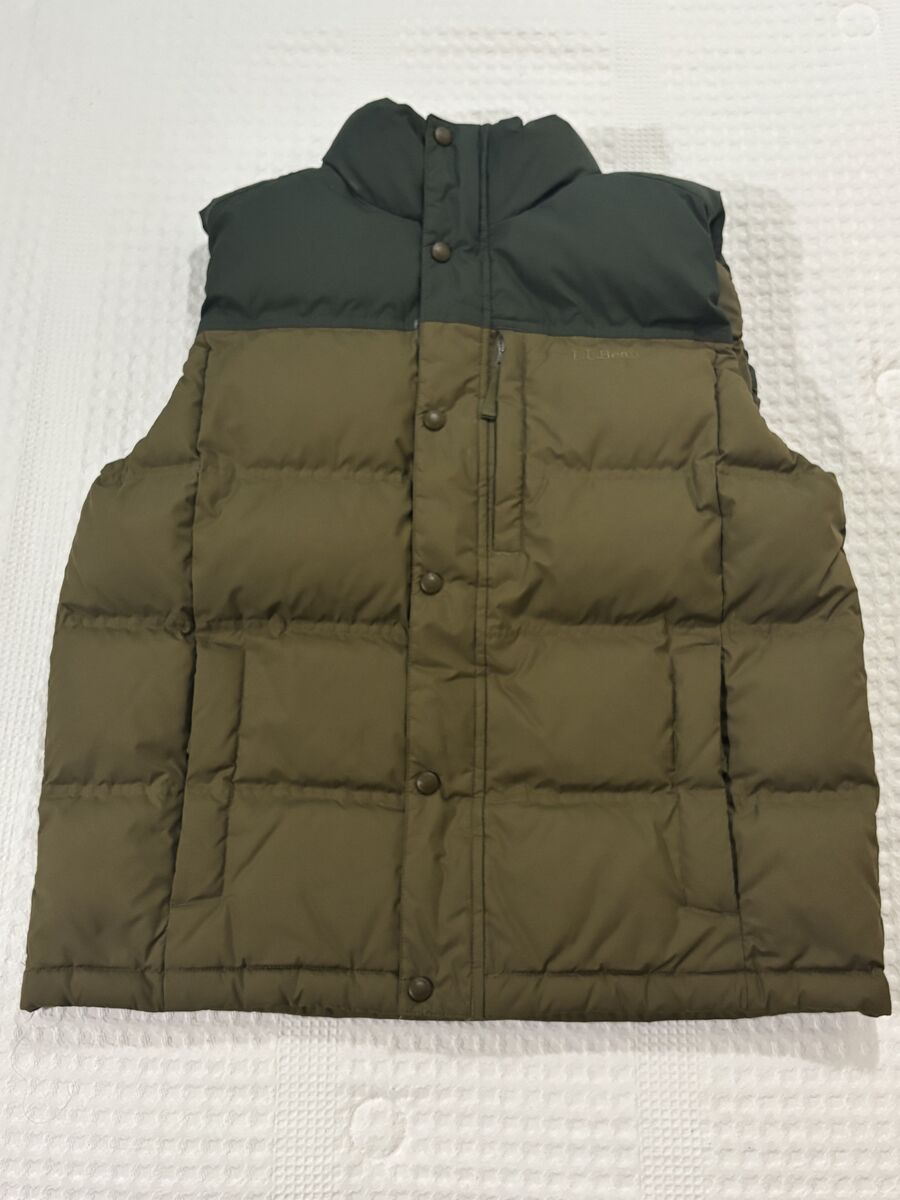 L.L. Bean Men’s Puffer Vest - Size Medium