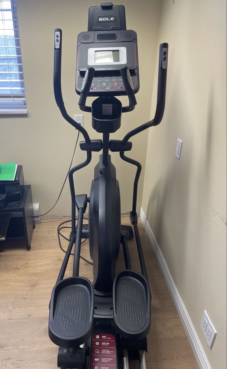 Sole E25 Elliptical - like new