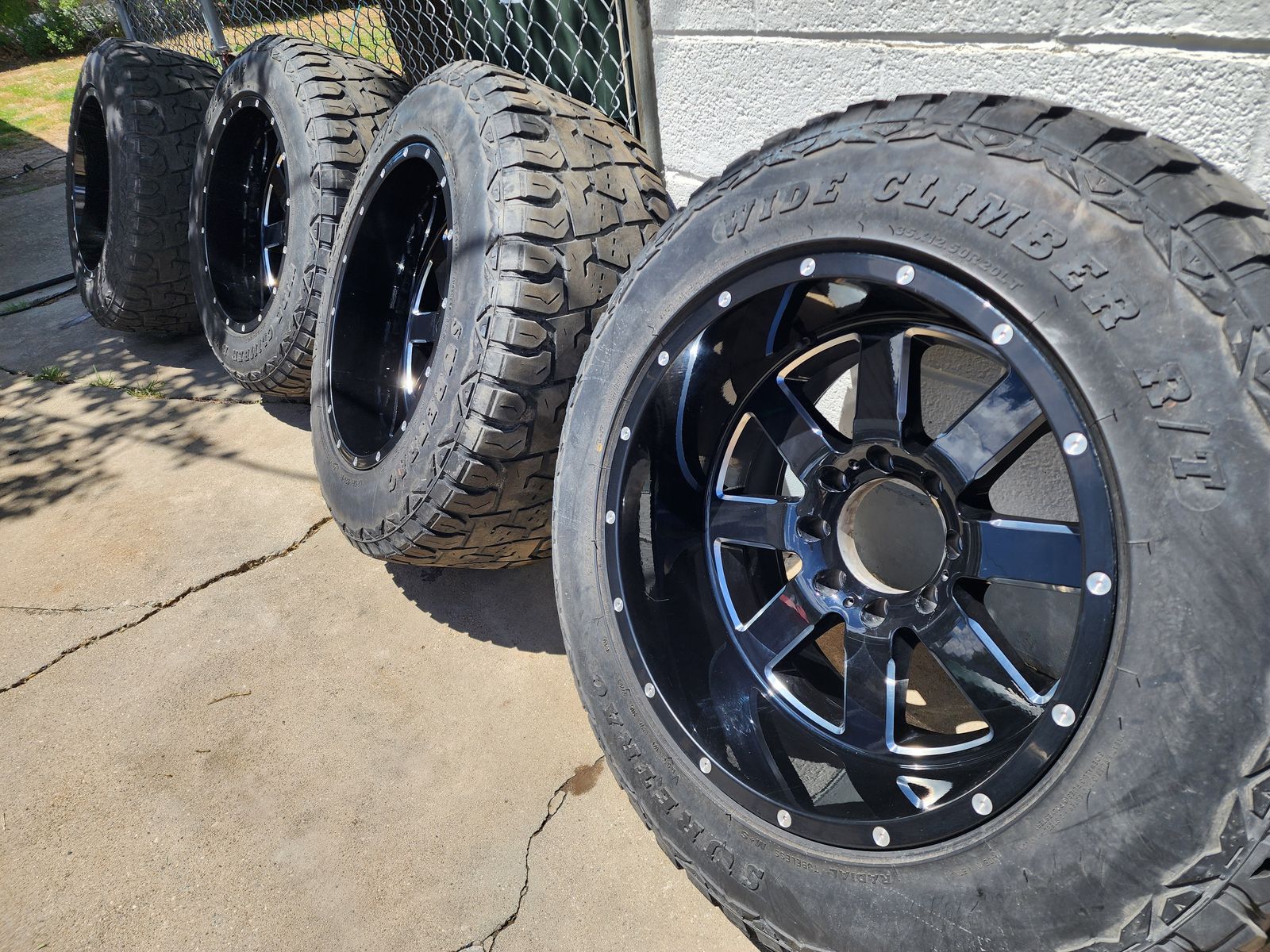 20x12 moto metal wheels