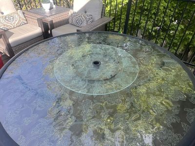 Unique Outdoor Table and Chairs