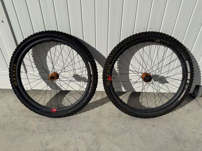 Reserve Carbon / Industry Nine Wheelset – 27.5 Non-Boost