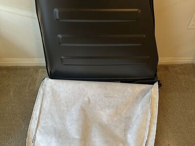 Jeep Wrangler 2 piece hard top with case fits 2018 or newer