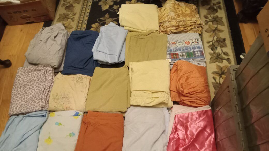 Queen Bed Sheets, Variety Fitted & Flat add to your linen supply