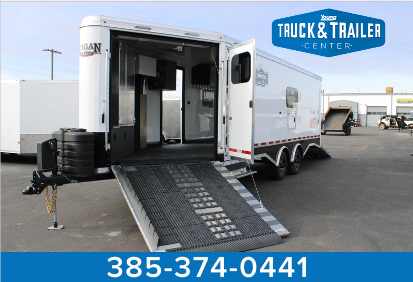 Logan Coach 29' HP Trailer