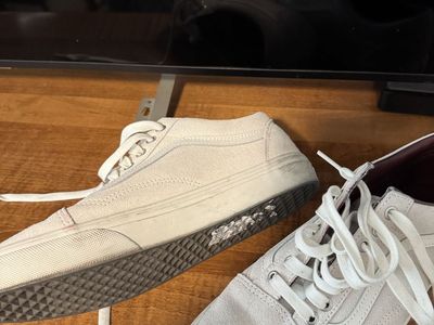 Vans Old Skool Cream Suede Low Top Sneakers Men's Size 9
