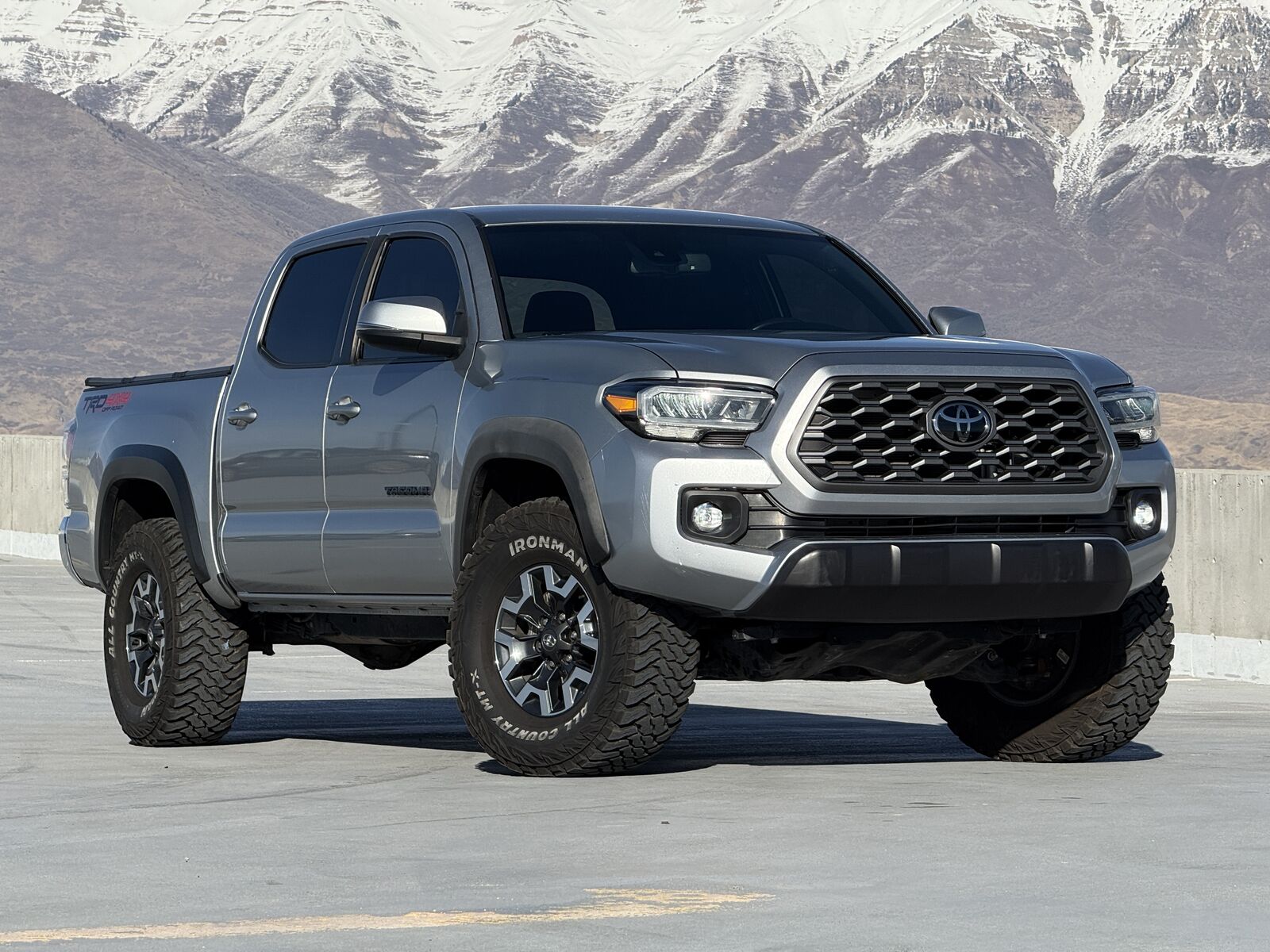 2023 TOYOTA TACOMA TRD Off-Road