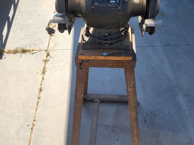 Bench grinder