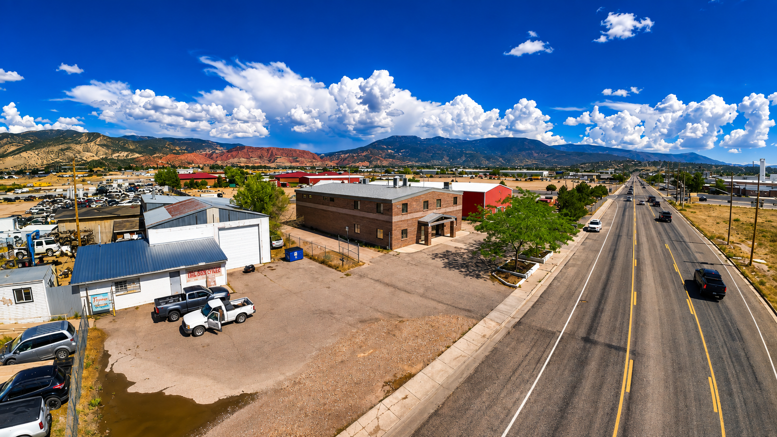 3,080 SF Office Warehouse with Outdoor Storage