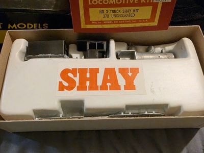 Roundhouse HO Scale 3 Truck Shay Locomotive Kit Undecorated