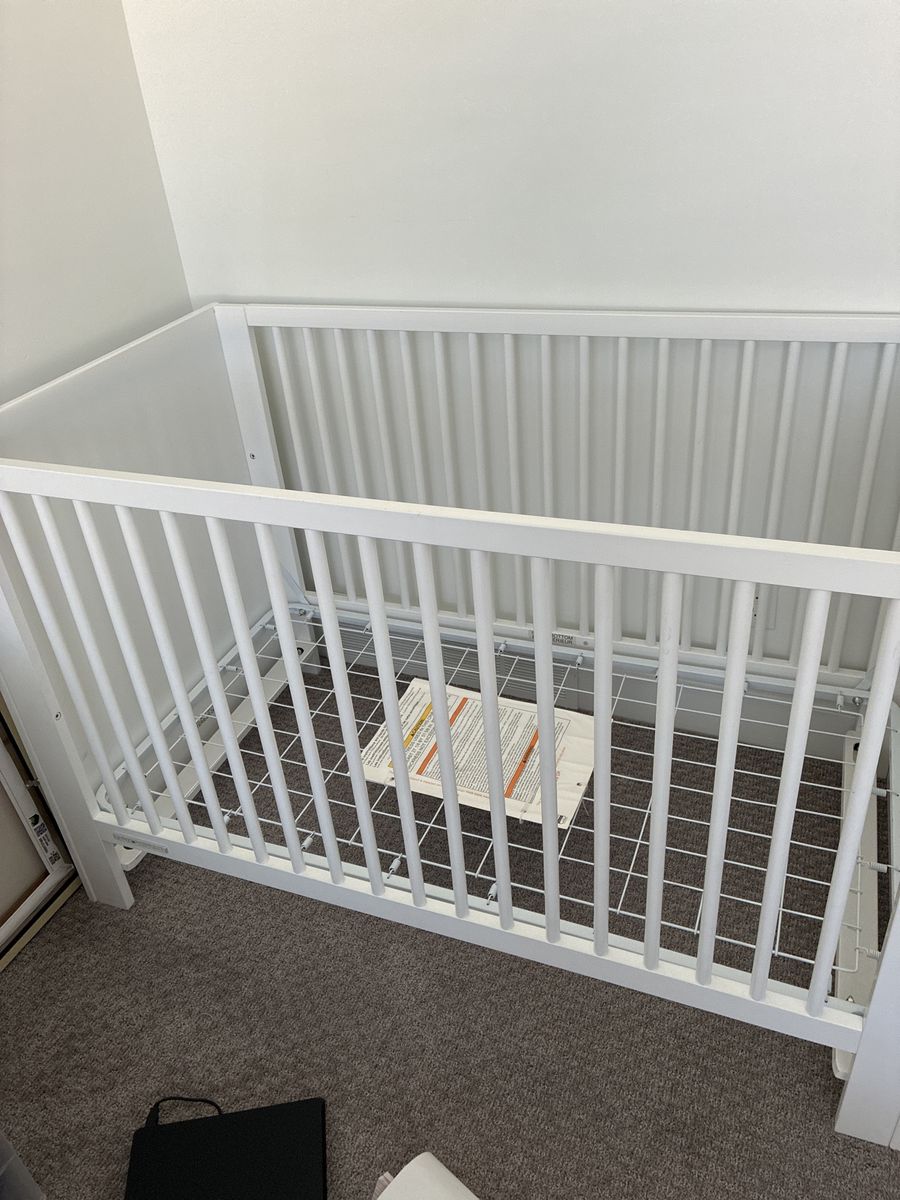 White Wood Baby Crib - Standard Size, Adjustable Mattress Height