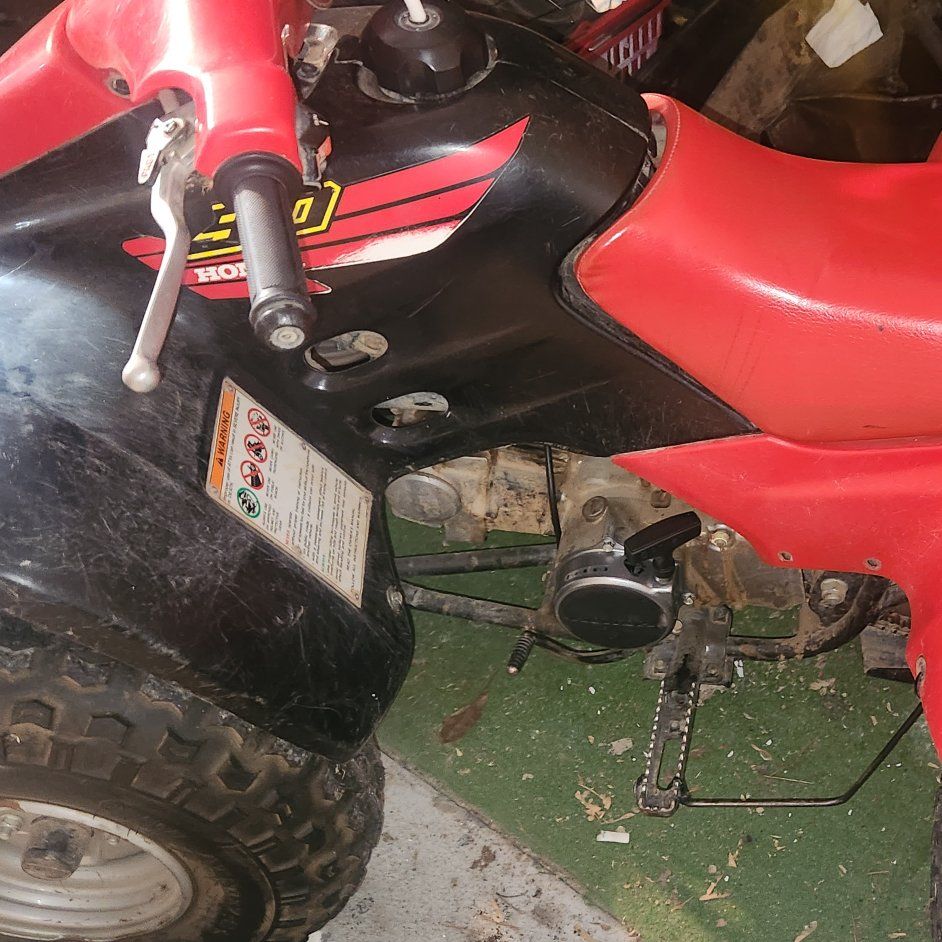 HONDA 2000 TRX90cc