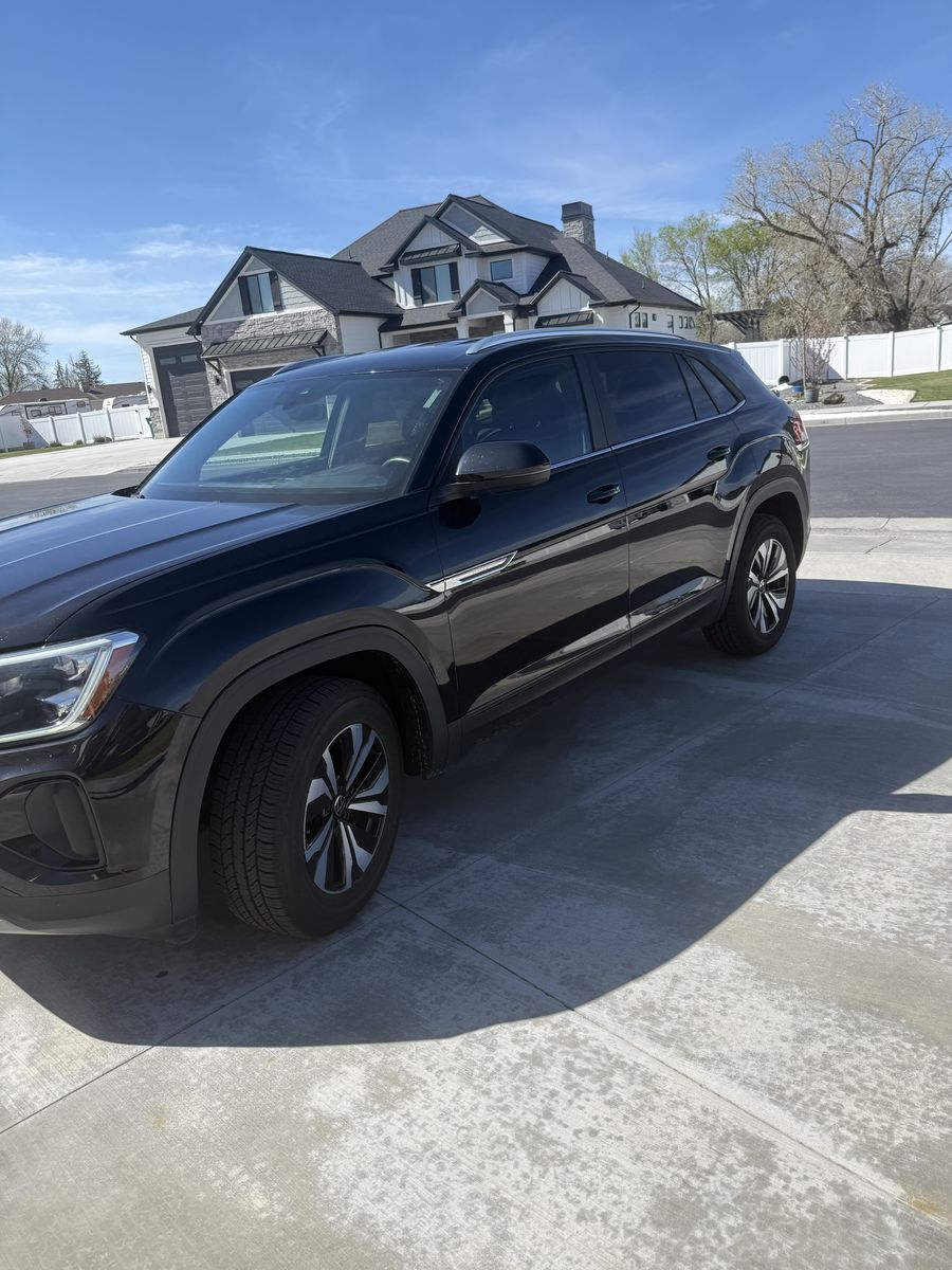 2024 Volkswagen Atlas Cross Sport 2.0T SE 4Motion