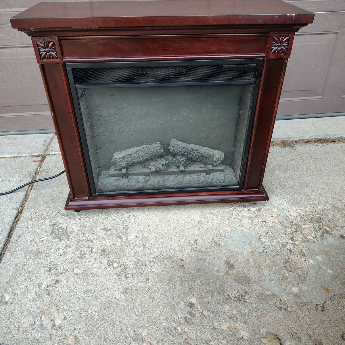 Electric fireplace