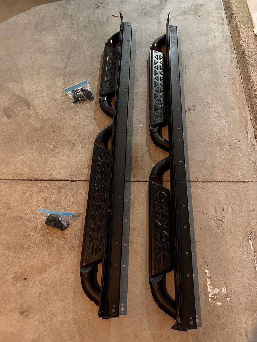 2025 Hyundai Side Steps / Running Boards