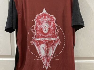 Red & Black House of Griffyndor T -Shirt Size 2XL