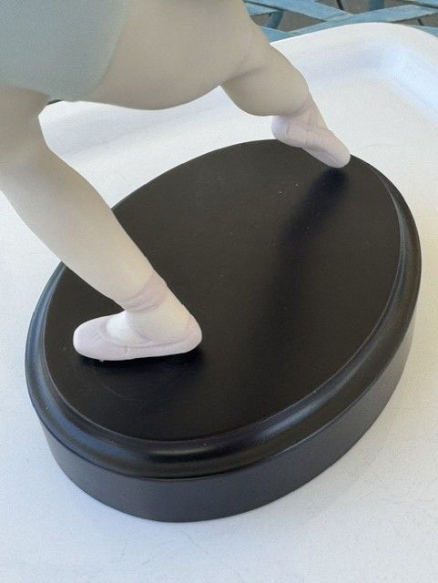 Main image 8
