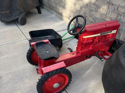 Vintage International Harvester 856 Pedal Tractor with Wagon - Red Kids Ride-On Toy