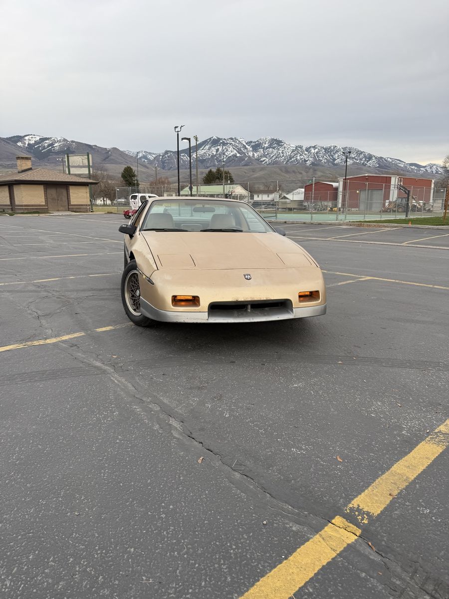 1986 Pontiac Fiero GT