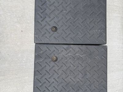 2x Black Rubber Curb Ramps - Heavy Duty Threshold Ramp, 19.5" L x 16.5" W