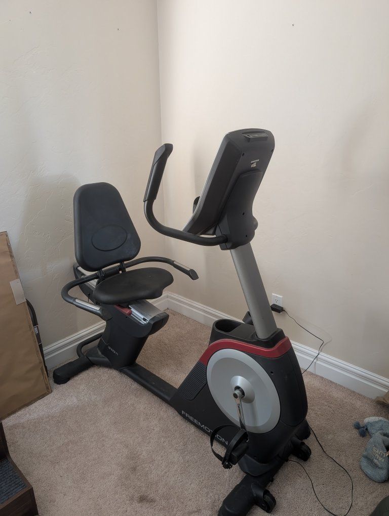 Exercise Recumbent Bike, Freemotion 310R
