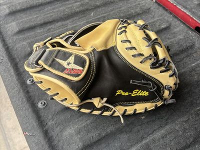 All-Star CM3000SBT Pro Series Catcher’s glove