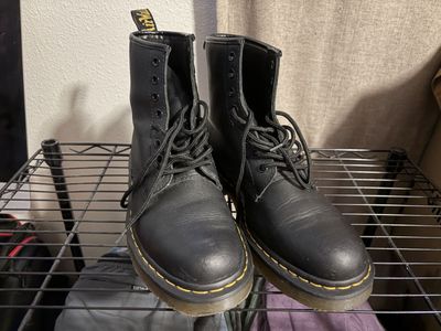 Dr. Martens 1460 SR Slip-Resistant Work Boots – Black – Men’s 9 / Women’s 10