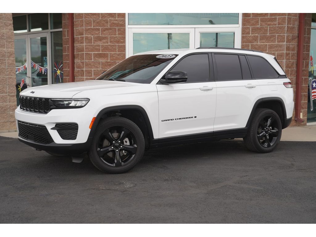 2023 Jeep Grand Cherokee Altitude