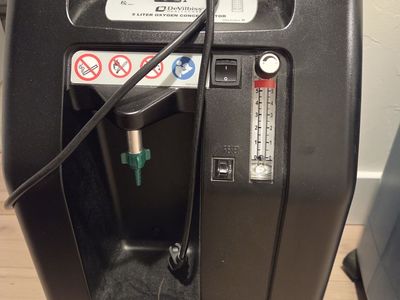 Oxygen concentrator
