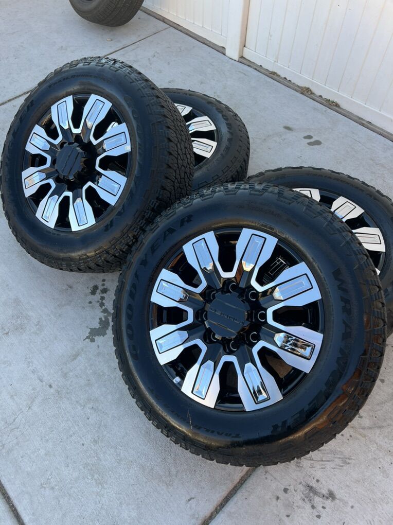 2026 GMC DENALI SIERRA 2500 HD WHEEELS