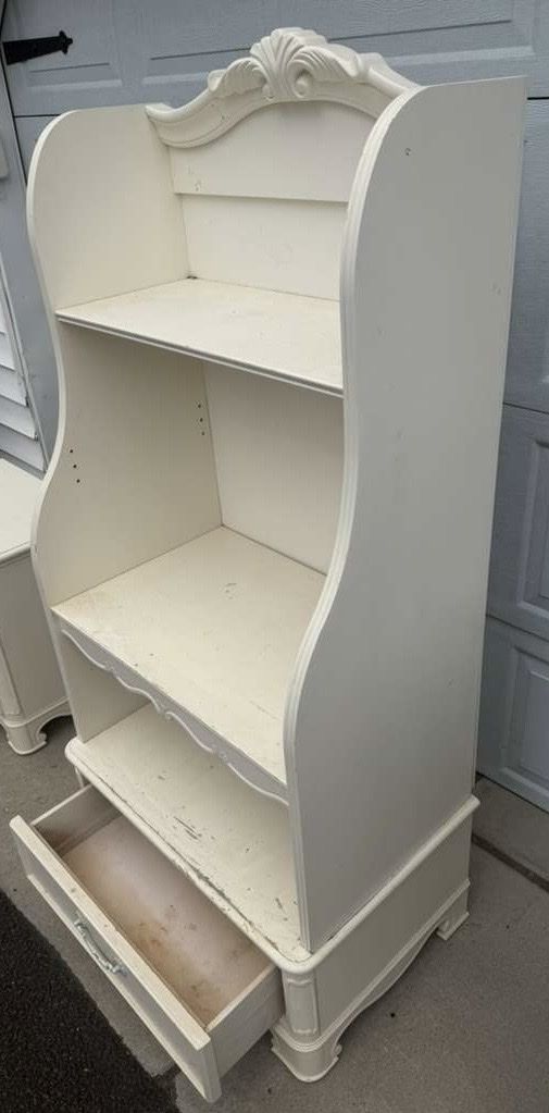 Main image 4