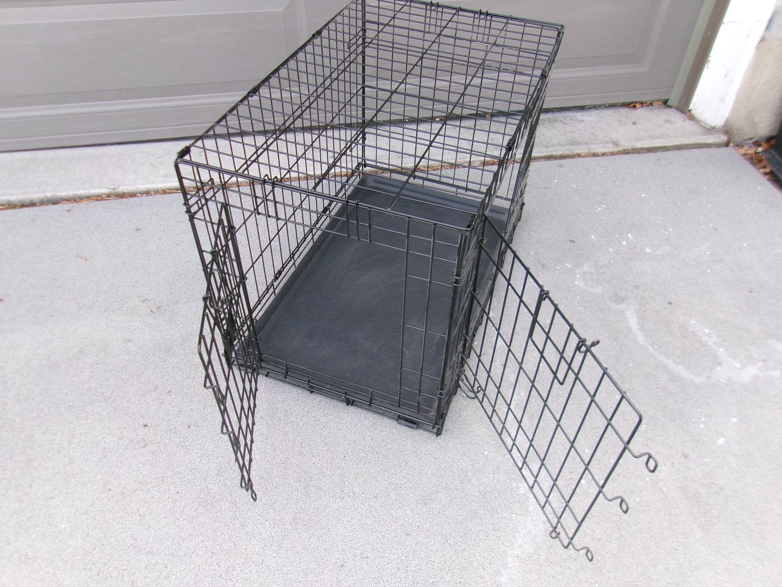 Top Paw 2-Door Black Wire Pet Kennel