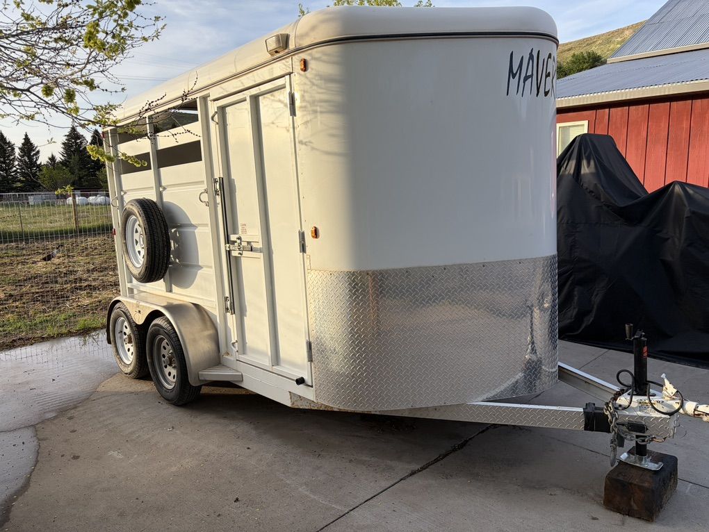 2017 Maverick Two Horse Slant Trailer