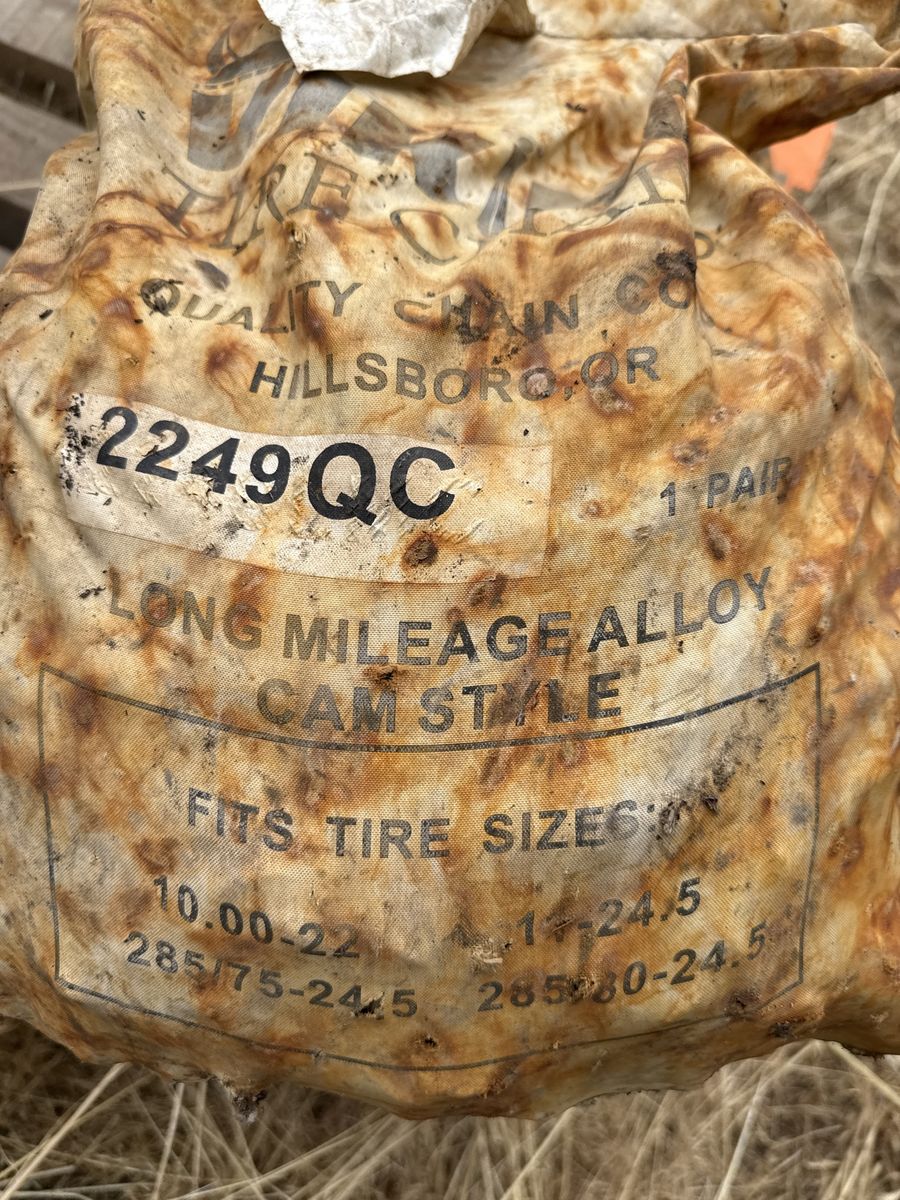 Quality Chain Co. 2249QC Long Mileage Alloy Cam Style Tire Chains - Fits 10.00-22, 285/75-24.5